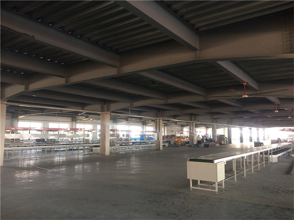 快遞物流周轉倉庫安裝7.3米工業(yè)大風(fēng)扇降溫工程案例