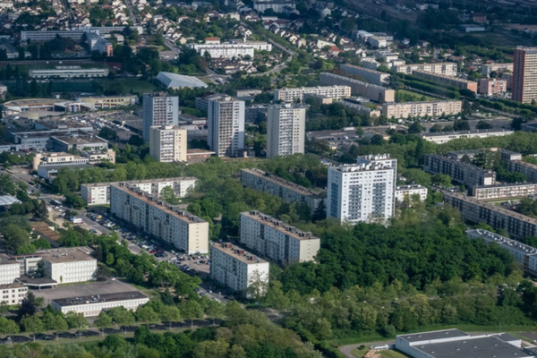 銀行空氣質(zhì)量監(jiān)測系統(tǒng)，推進綠色網(wǎng)點的建設！